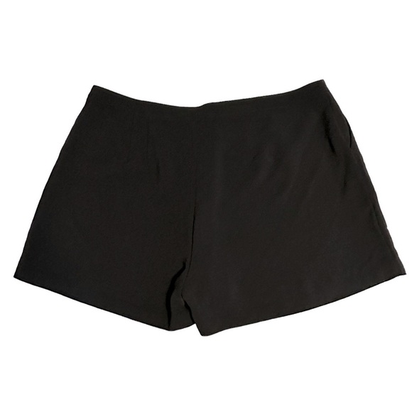 Eloquii Black Dress Shorts Four Button Closure Pockets Polyester Spandex Size 28 - Picture 6 of 12